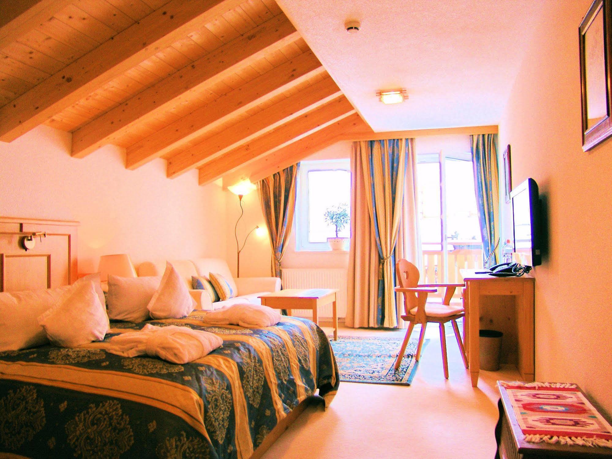 Hotel Berghof Nauders Extérieur photo
